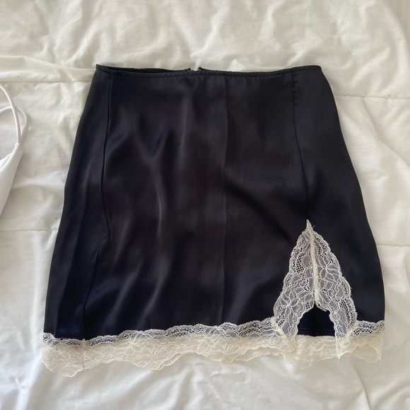 Garage Silk Skirt - Picture 3 of 3